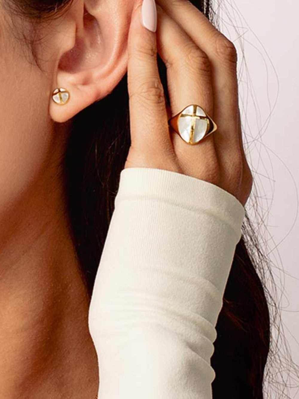 Mother Of Pearl Cross Ring