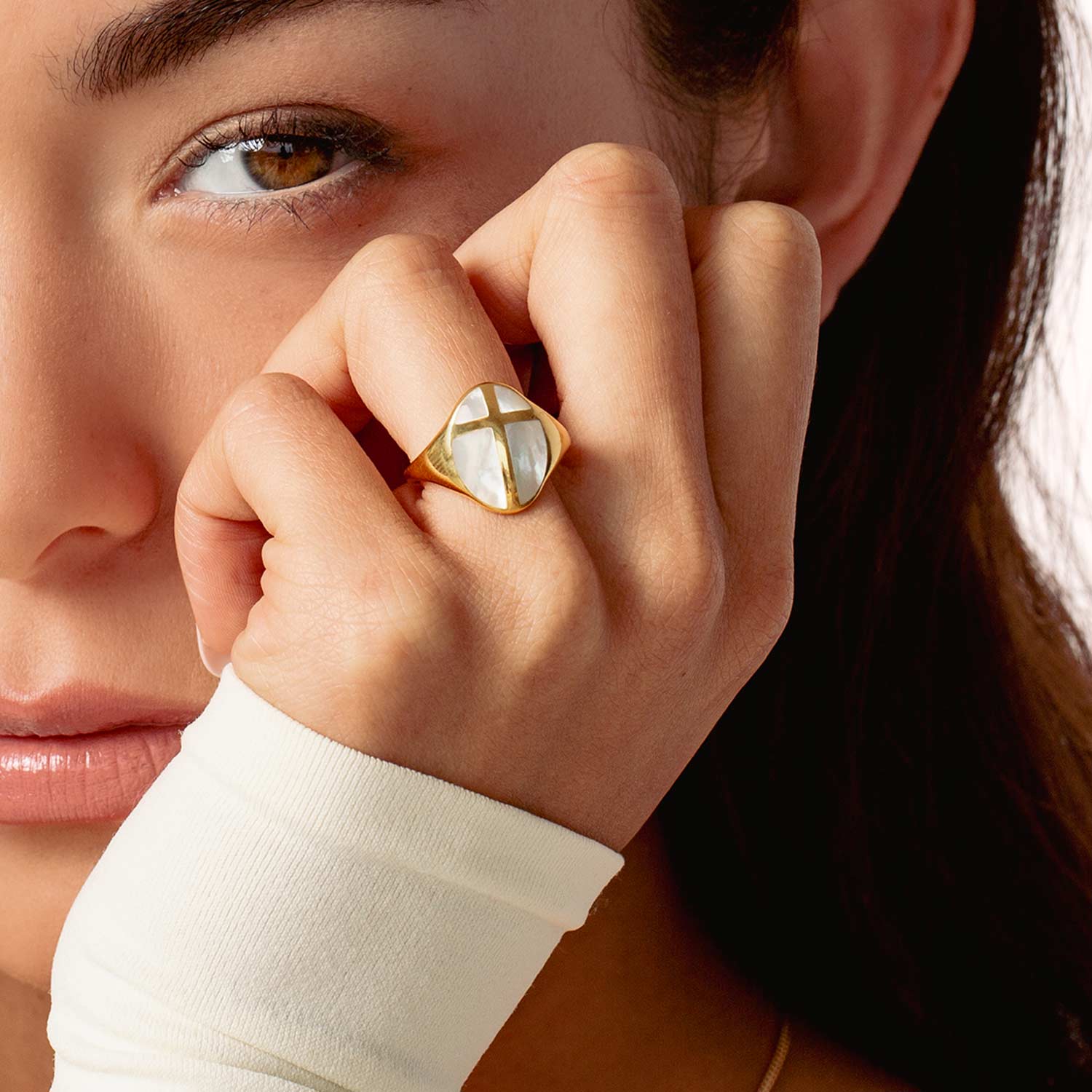 Mother Of Pearl Cross Ring – Rizen Jewelry